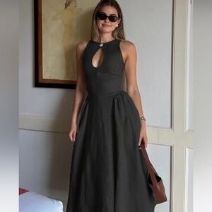 NWOT Cut Out MIDI Dress